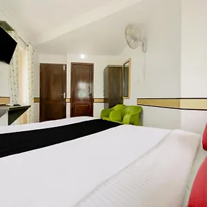 Collection O 75308 Floatel International Hotel Kannur