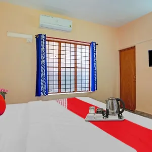 O North Park Tourist Hotel Kazhakuttam